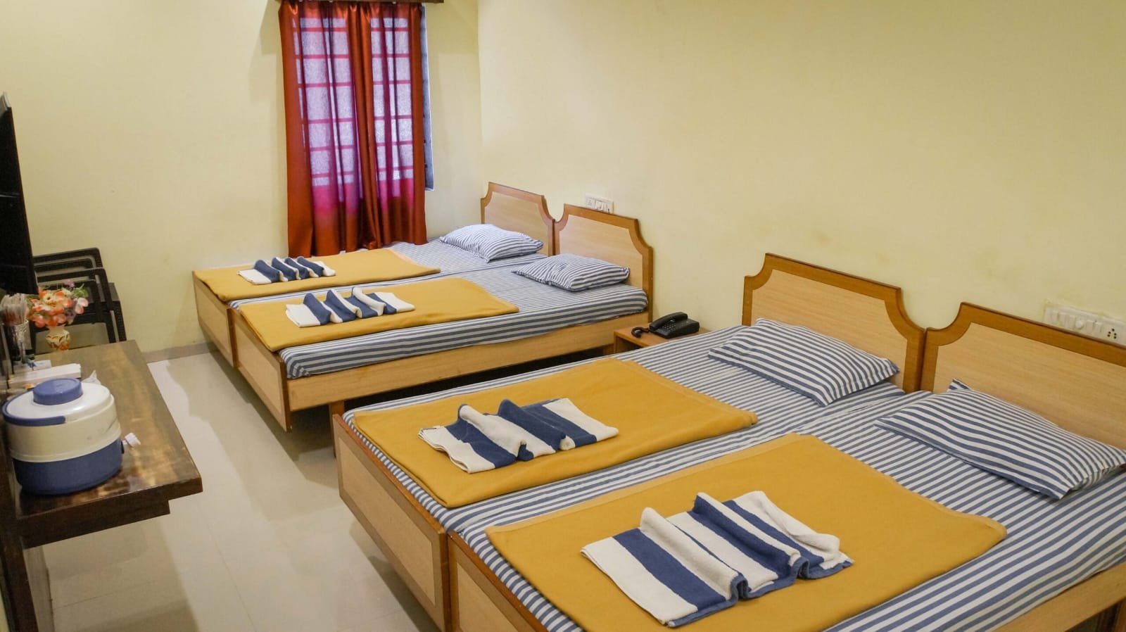 4 Bed Room